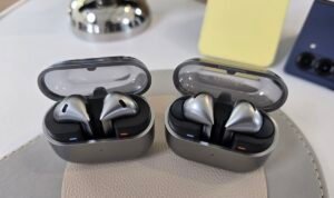 Samsung Galaxy Buds 3 Pro TWS Premium dengan Teknologi AI Audio Samsung Galaxy Buds 3 Pro: TWS Premium dengan Teknologi AI Audio