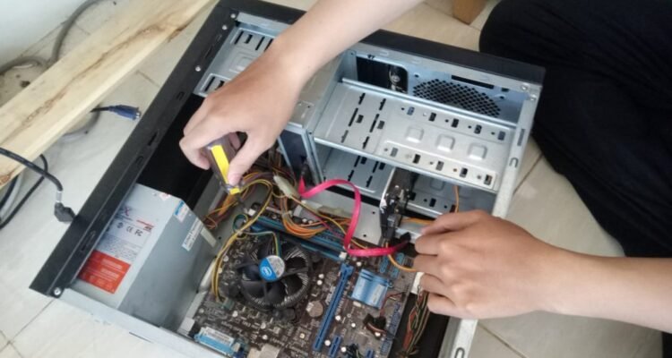 Servis Komputer yang Tepat, Dari Pemeriksaan Awal sampai Perangkat Kembali Normal