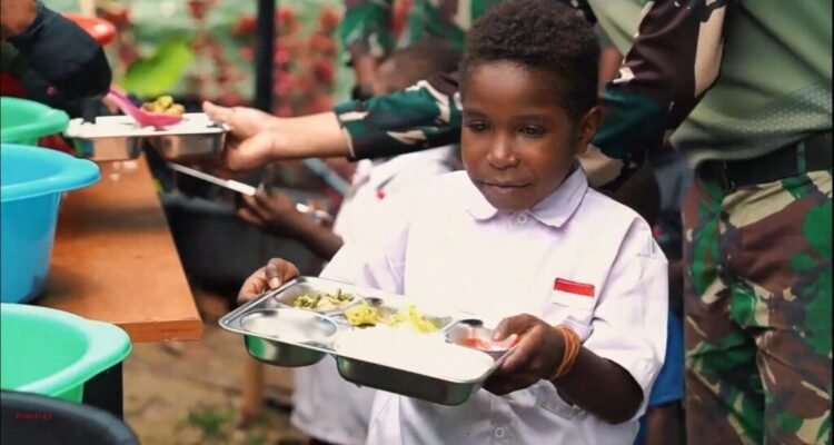 Program MBG, Cara Negara Mengisi Piring Anak Sekolah dan Keluarga Rentan